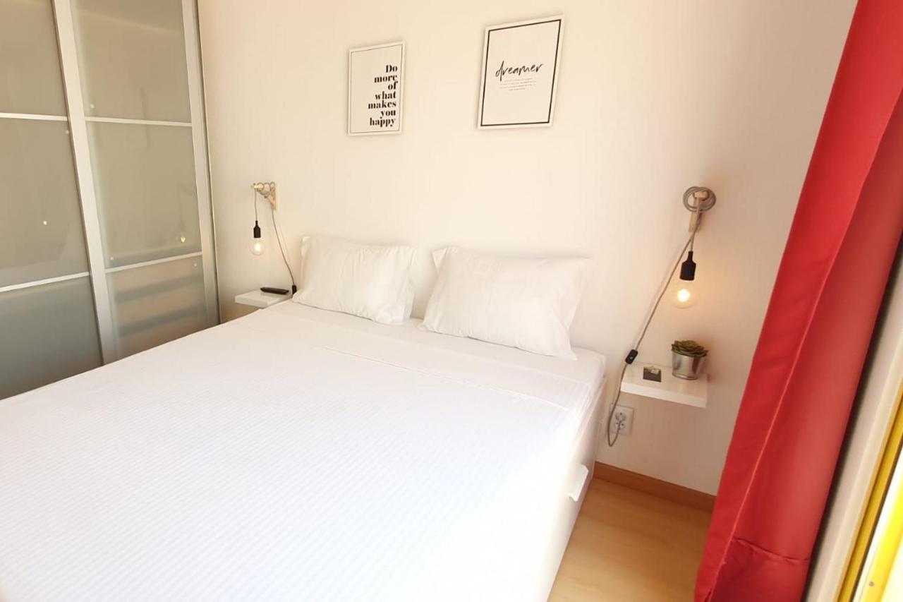 Lovelystay - Yellow Submarine House ลากอส ภายนอก รูปภาพ