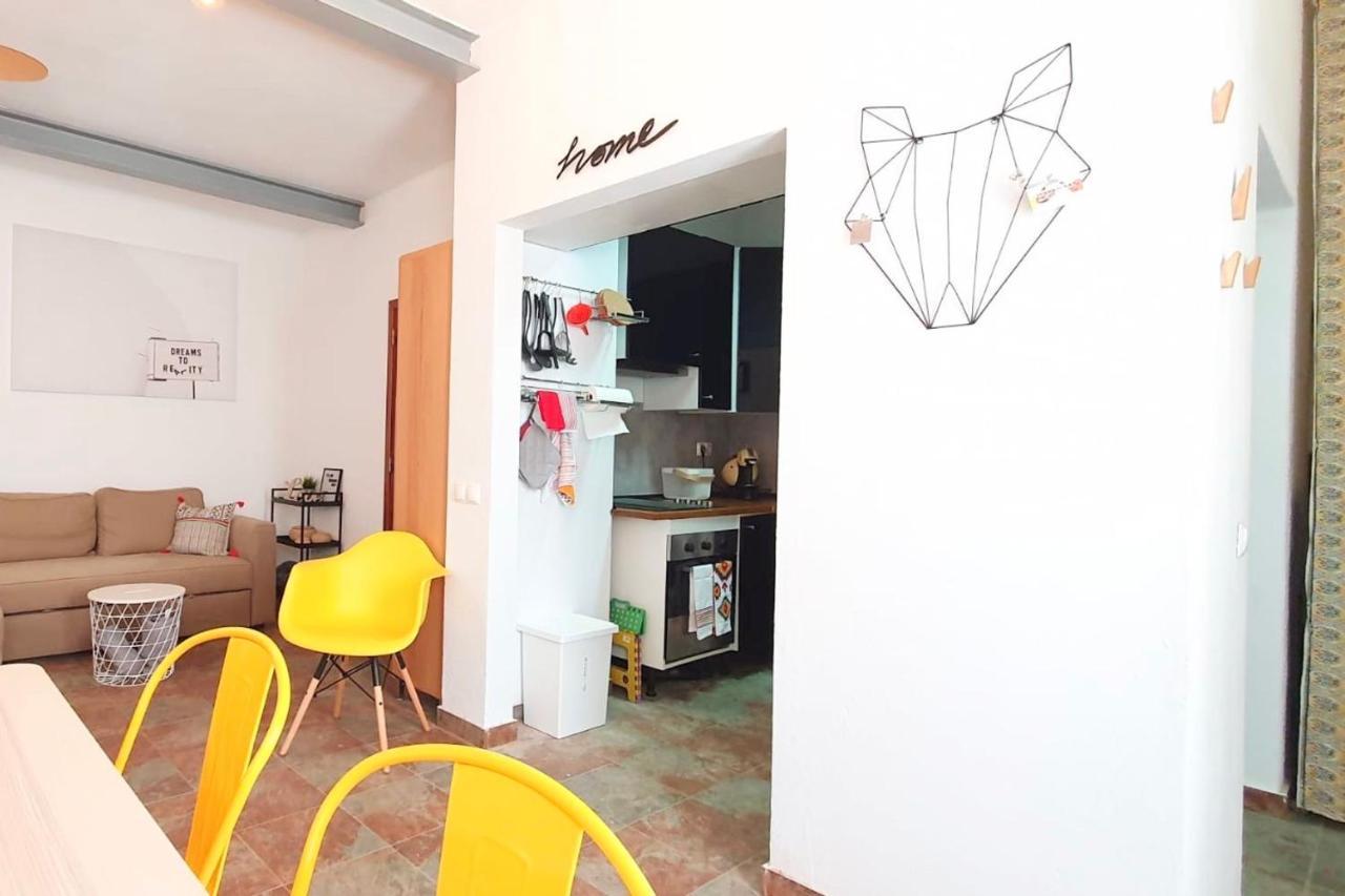 Lovelystay - Yellow Submarine House ลากอส ภายนอก รูปภาพ